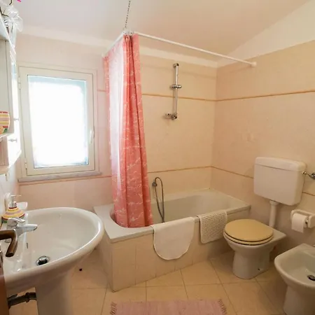 Belvedere Sant'ambrogio צ'פאלו